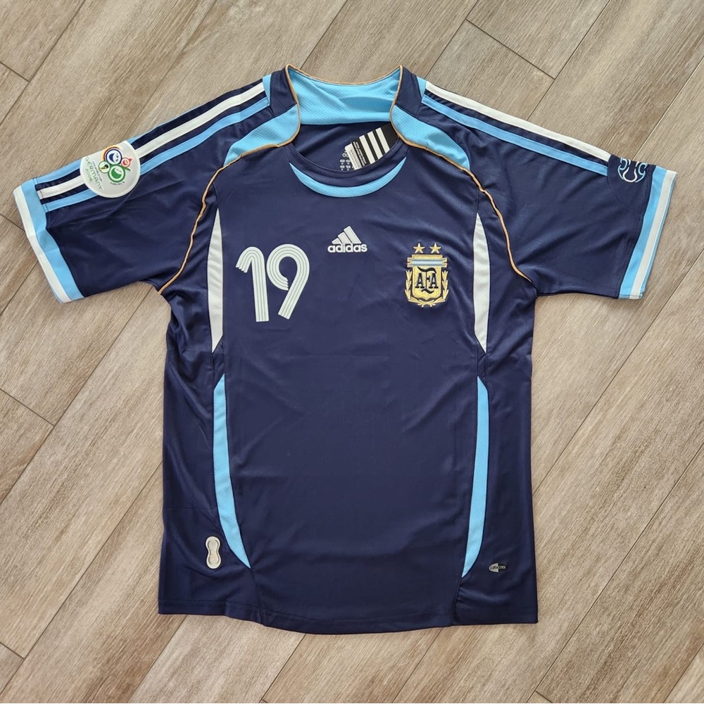 Argentina World Cup 2006 Messi 19 Retro - Picture 2 of 5